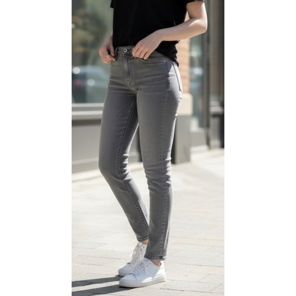 Levi Strauss Signature Slim Grey Wash Denim Jeans‎ Women W28 L30